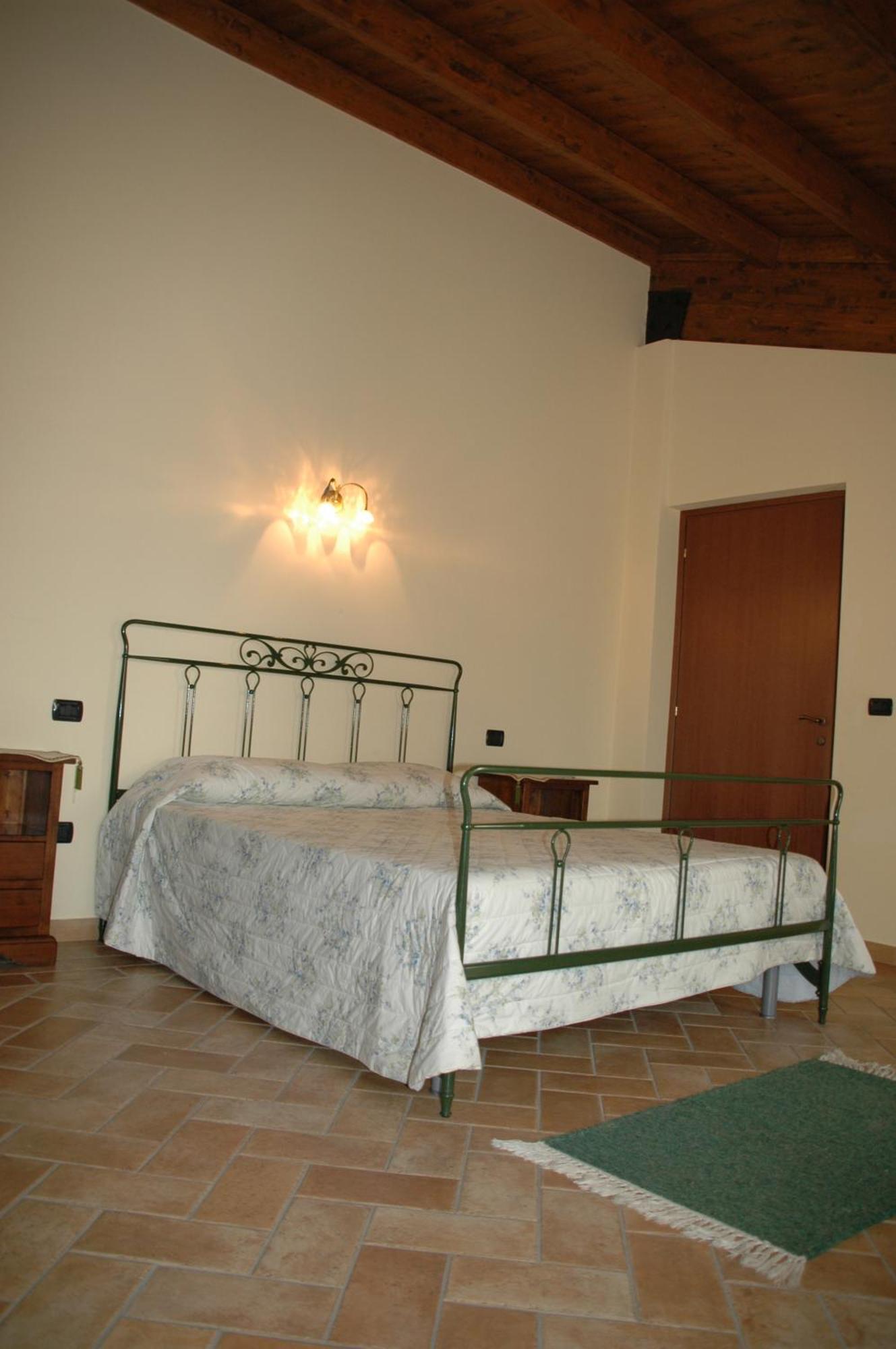 Il Podere Del Falco Assisi Room photo